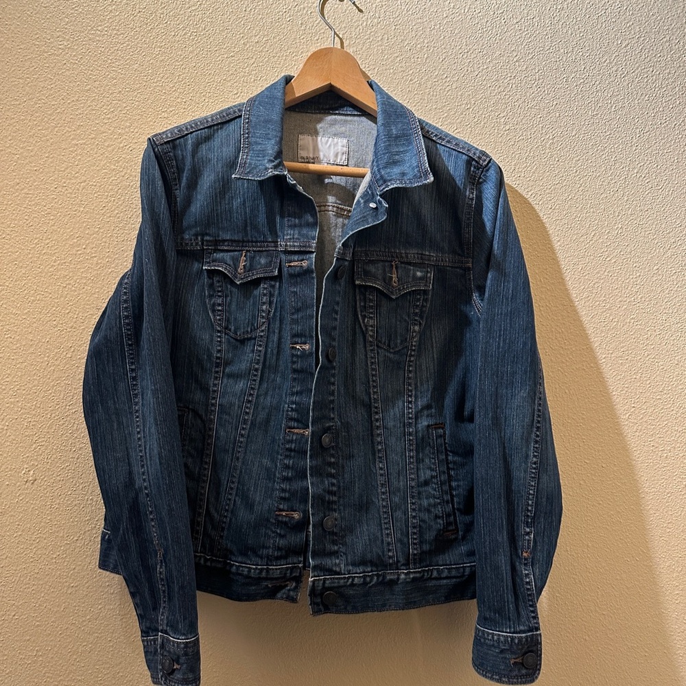 XL Old Navy Jean Jacket in excellent condition